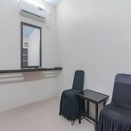 Tw Penginapan Syariah Ξενοδοχείο Cianjur Εξωτερικό φωτογραφία